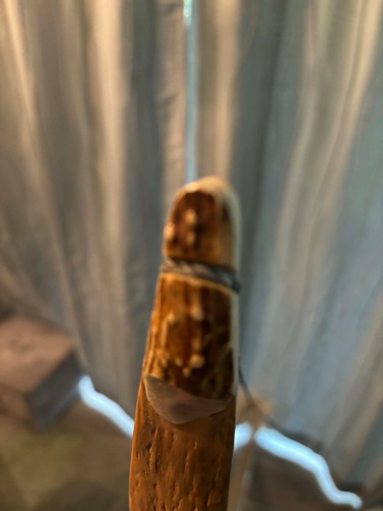 🎯 Vintage Hickory Longbow + 6 Arrows