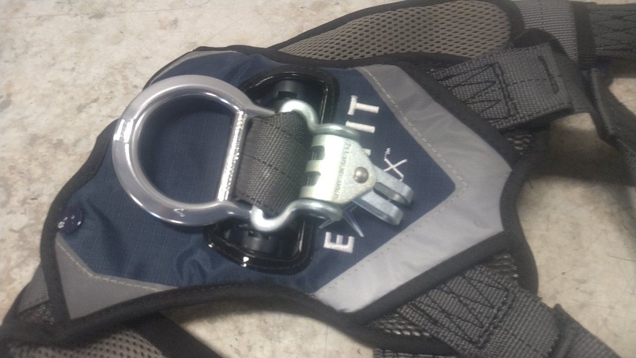 3M DBI-Sala 1140123 Size L 420 Lb Weight Cap Full Body Harness