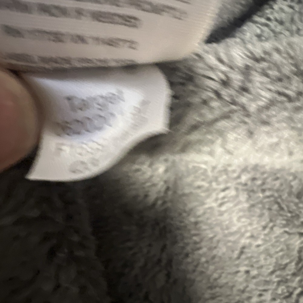 Target Threshold KING SIZE "PLUSH"/Throw/Blanket 94”x88”Gray Reversible