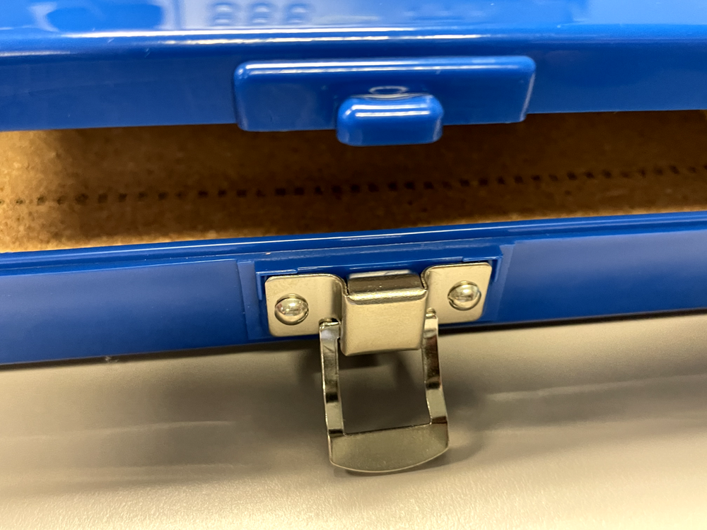 HS - MICROSCOPE GLASS SLIDE CASE - HOLDS 100 SLIDES