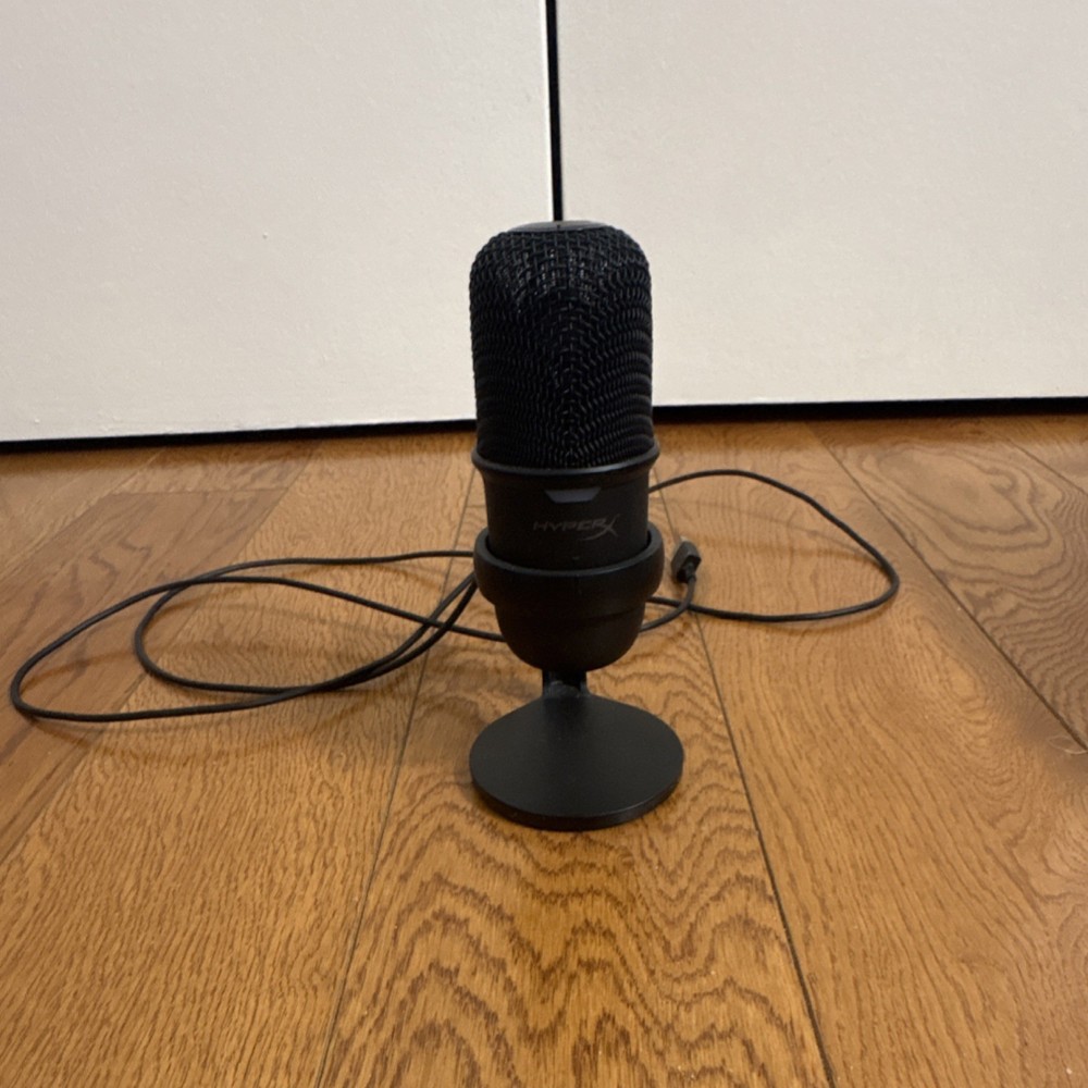 HyperX Solocast USB Microphone Black Adjustable Stand Freestanding