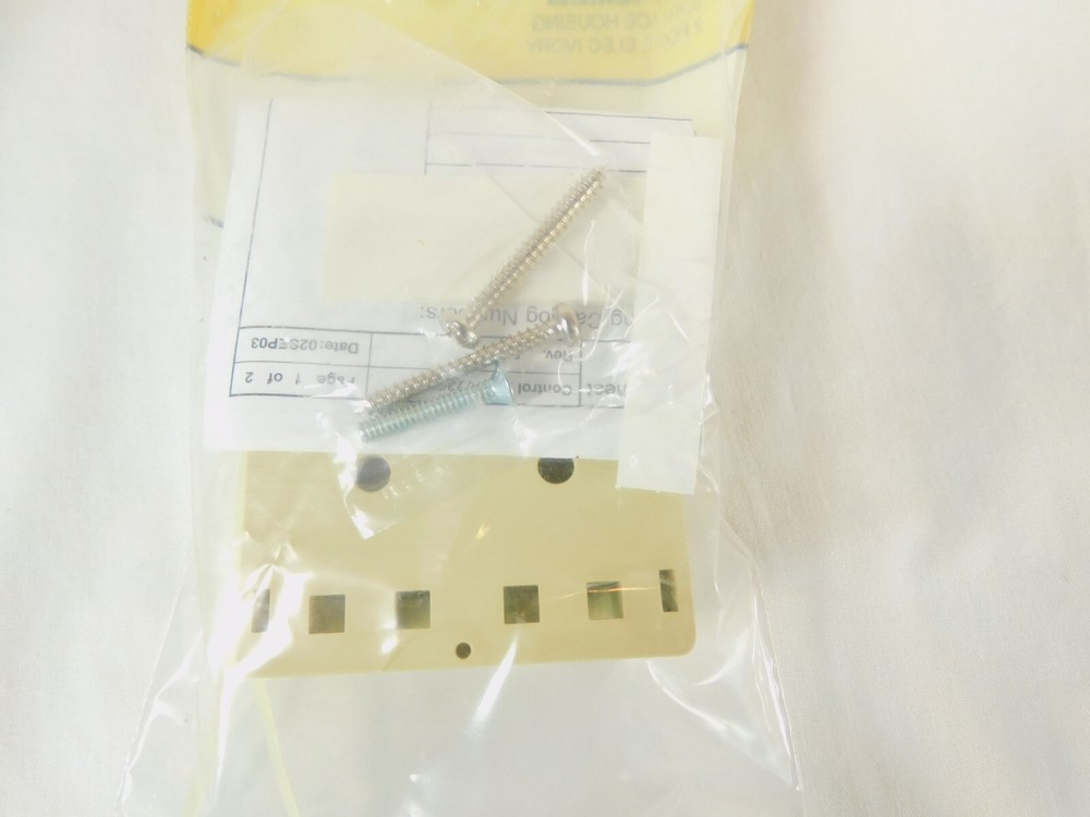 2-Port Surface Mount Box ISM2EI Hubbell - Electric Ivory
