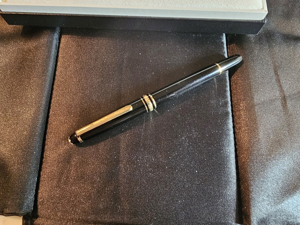 MONTBLANC PEN