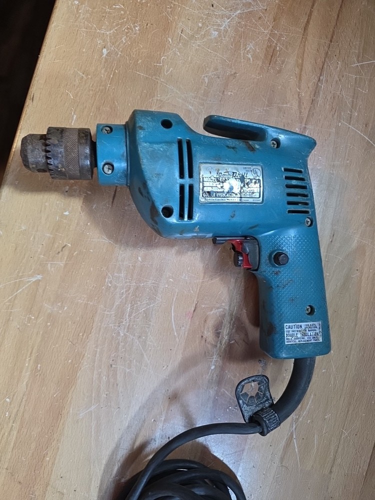 Makita Drill 10mm DP3720 Variable Speed Corded Drill