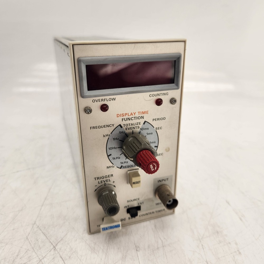 Tektronix DC 504 Counter/Timer | Powers On