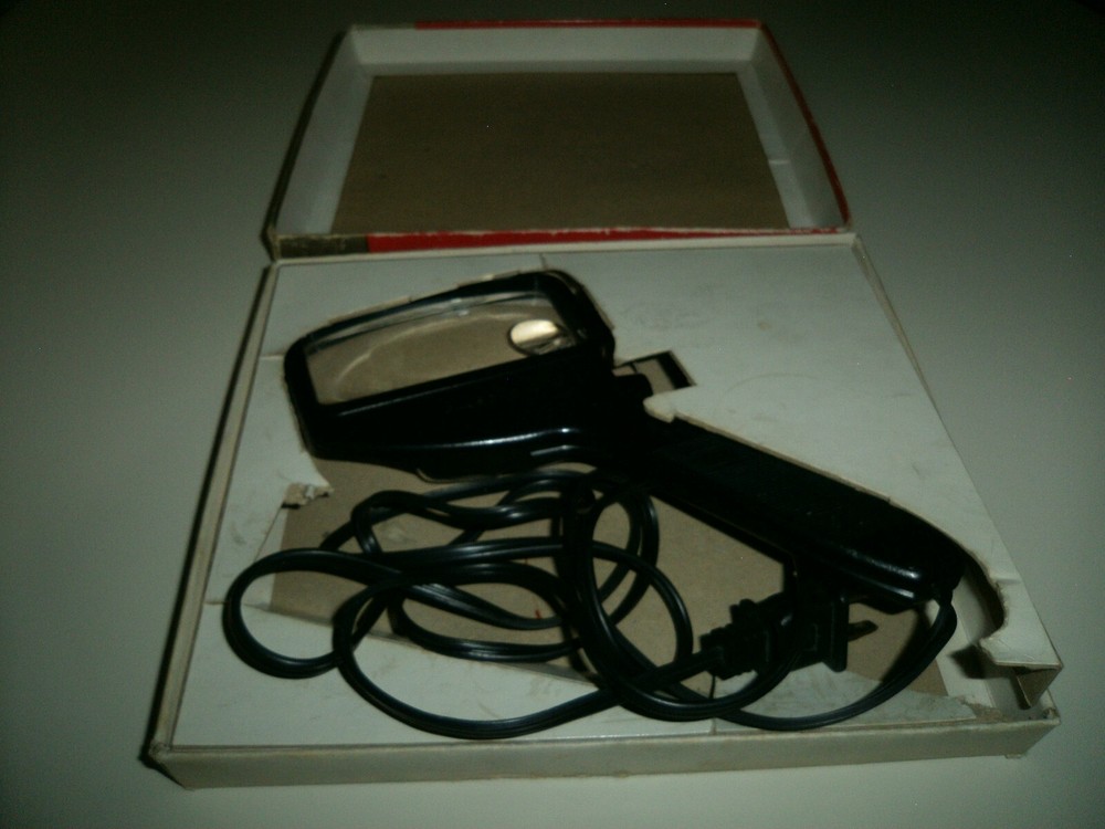 Vintage JOHN N. HANSEN Illuminated Rectangular Reader Magnifier in Original Box