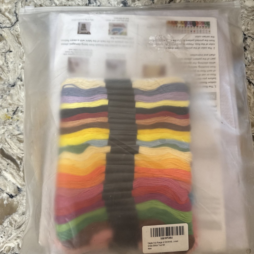 Embroidering Kits. 5 Hoops 50 Different Color Thread Accessories. Beginners EF