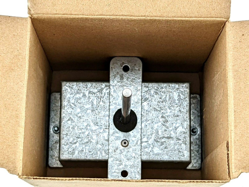 NEW Mamac Systems TE-702-B-12-A Duct Temperature Sensor, TE702B12A