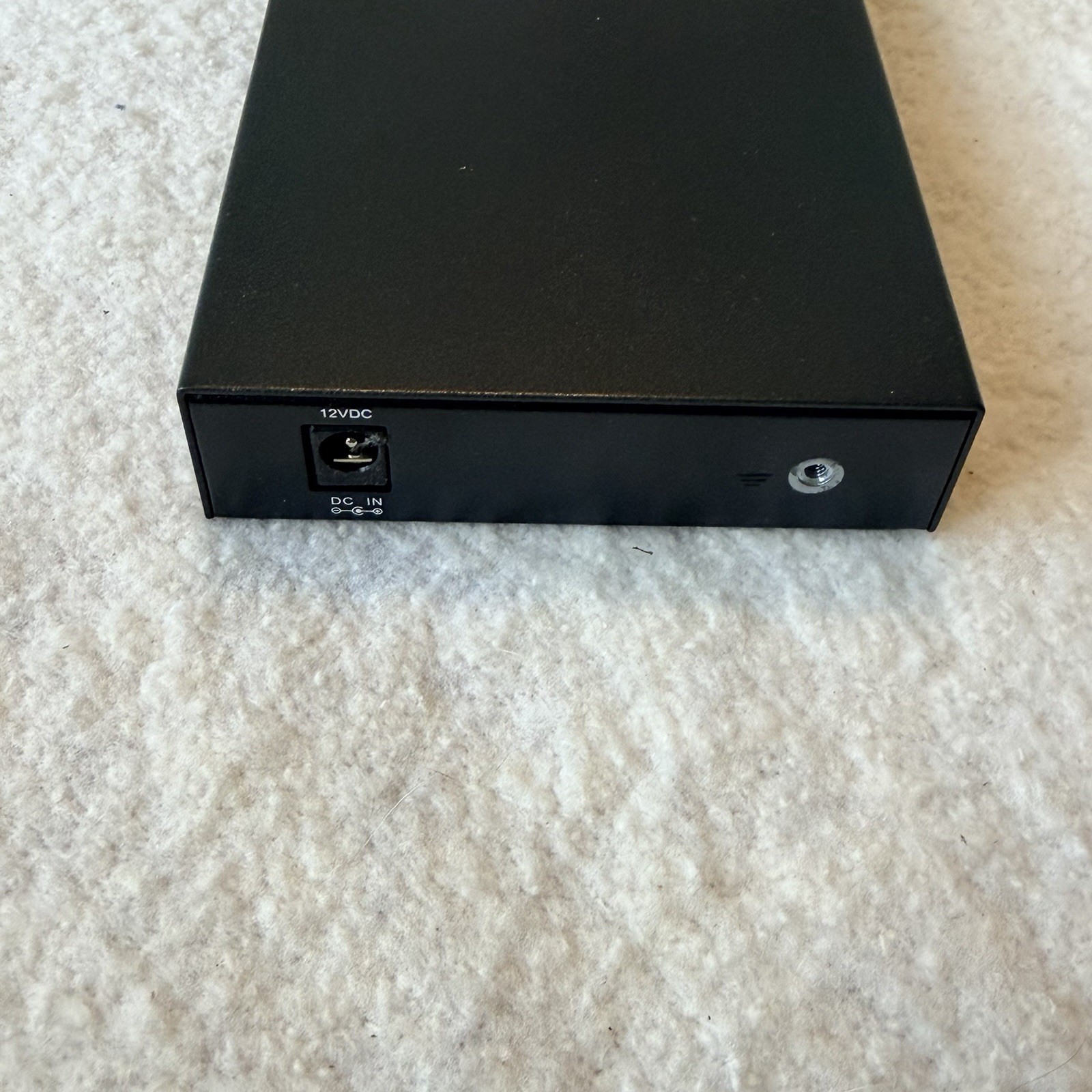 NEW StarTech ET90110SM302 10/100 Mbps Single Mode SC Fiber Media Converter 18.6M