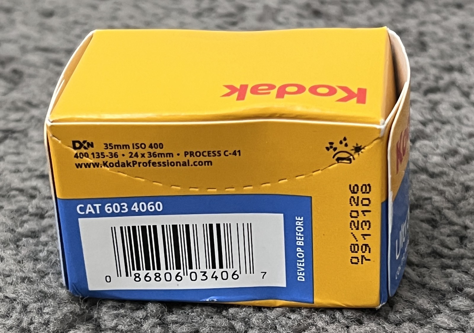 KODAK UltraMax 400 35mm 36-EXP Exposure Colour Film Aug 2026 - NEW & SEALED