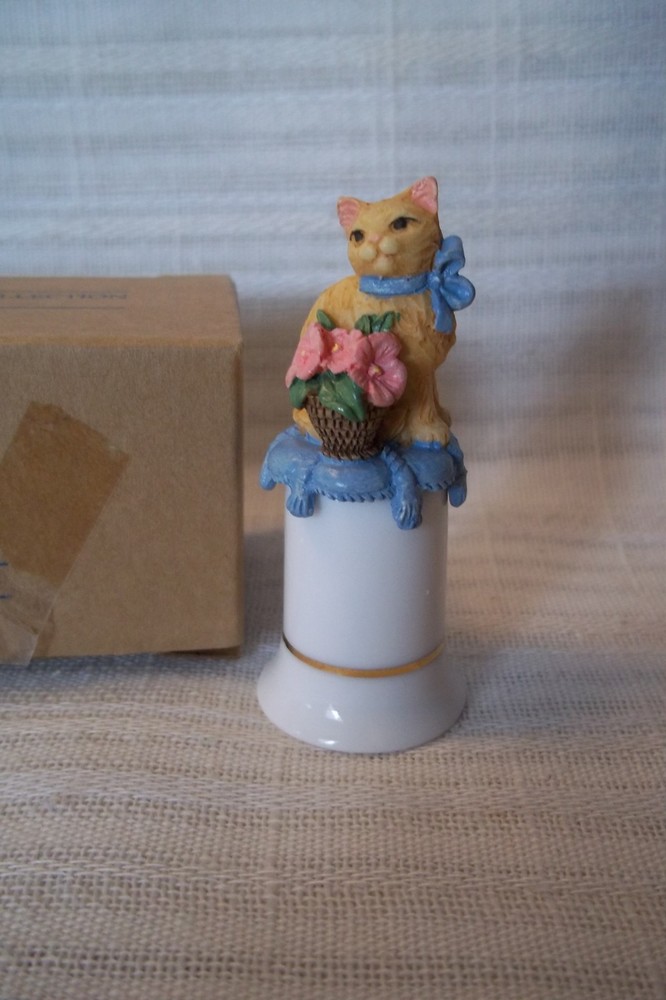 Avon Charming Thimble Collection - CAT