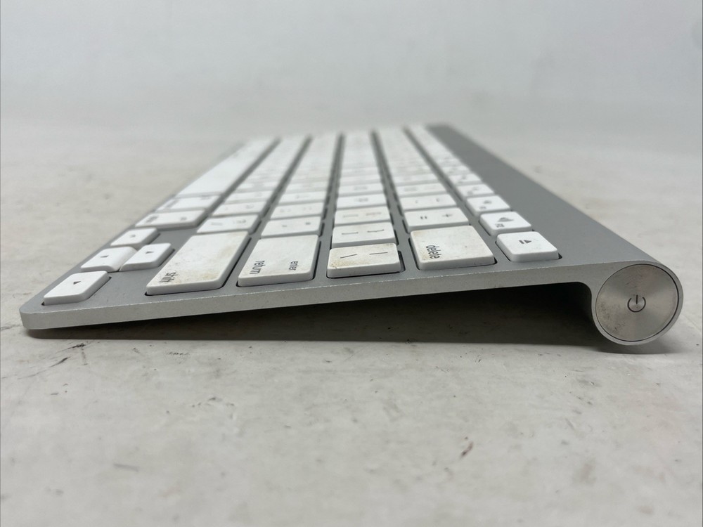 GENUINE Apple Wireless Bluetooth Keyboard A1314 Mac (61)