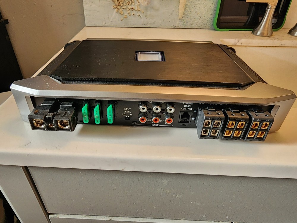 Alpine X-A90v 5 channel amp