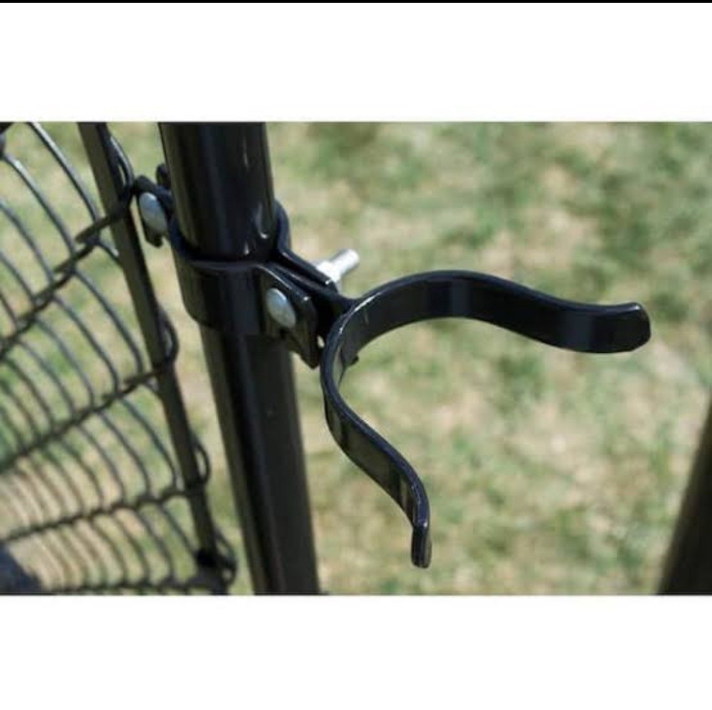 chain link fence gate