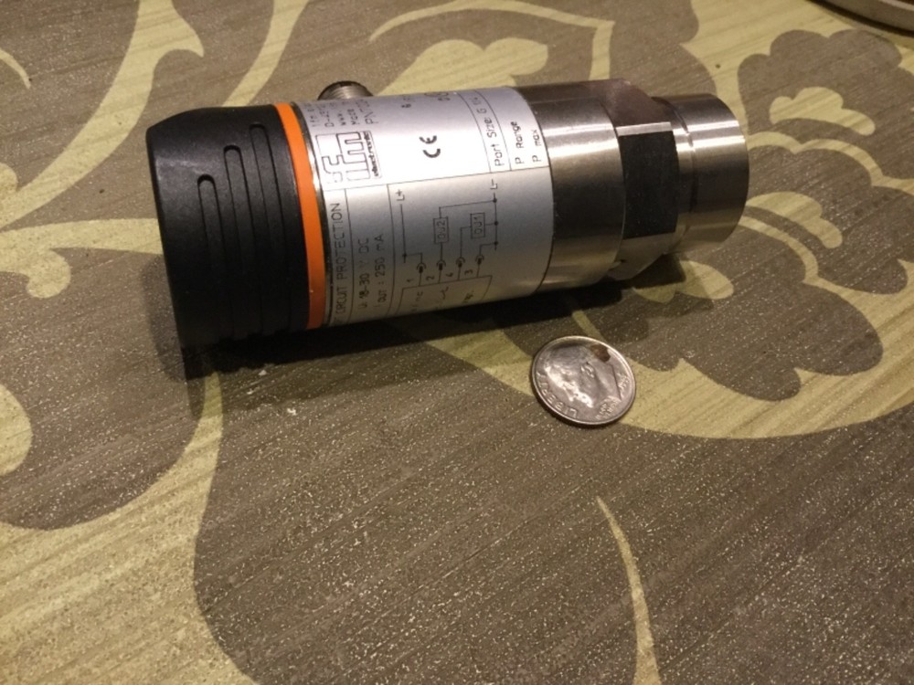 IFM efector digital pressure switch PN7024 sensor automation line process new