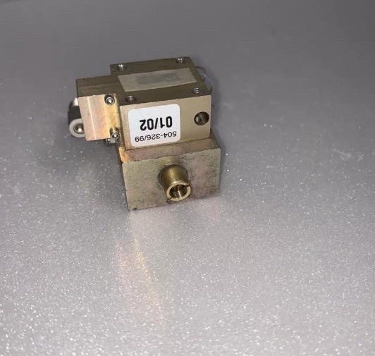 MICROWAVE OSCILLATOR TUNABLE 24Ghz DRO .TESTED