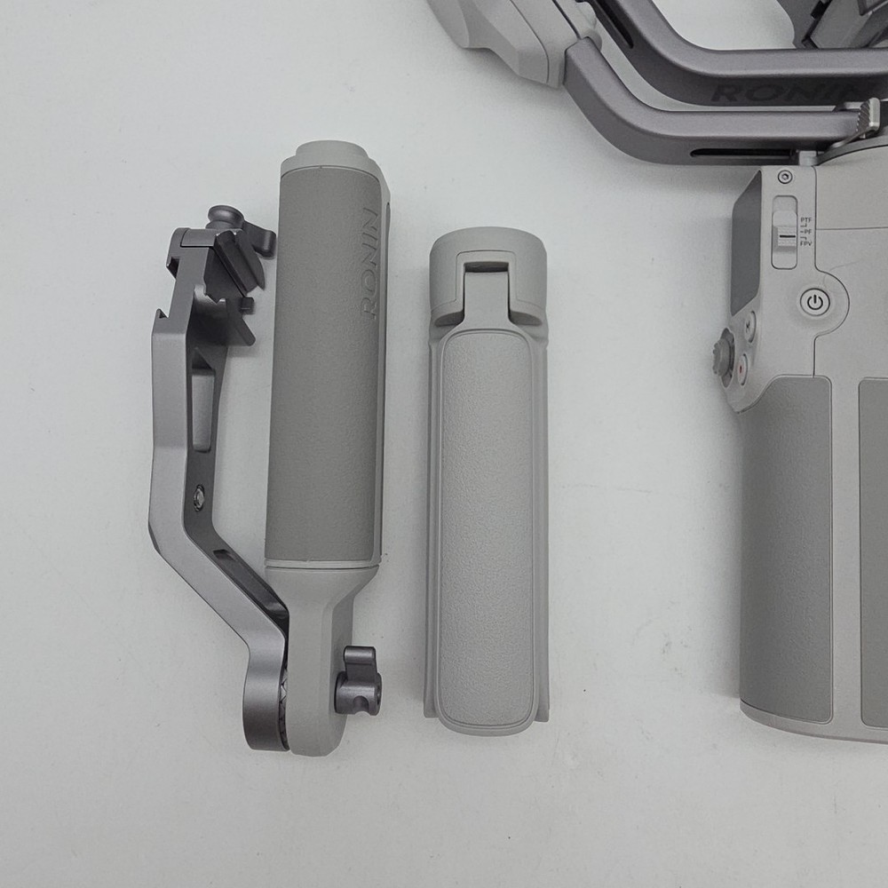 DJI RS 4 Mini Combo 3-Axis Gimbal Stabilizer - Gray NO TRACKING MODULE/ PLATE