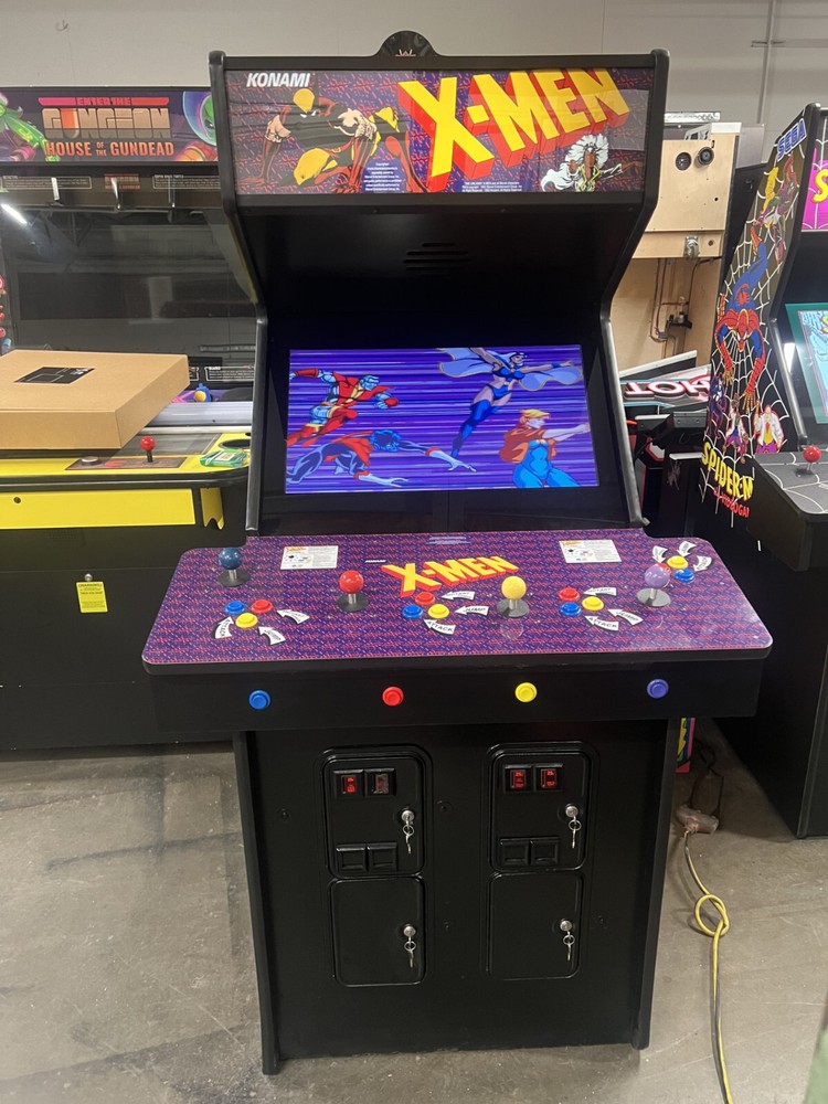 X-MEN ARCADE MACHINE by KONAMI 1992