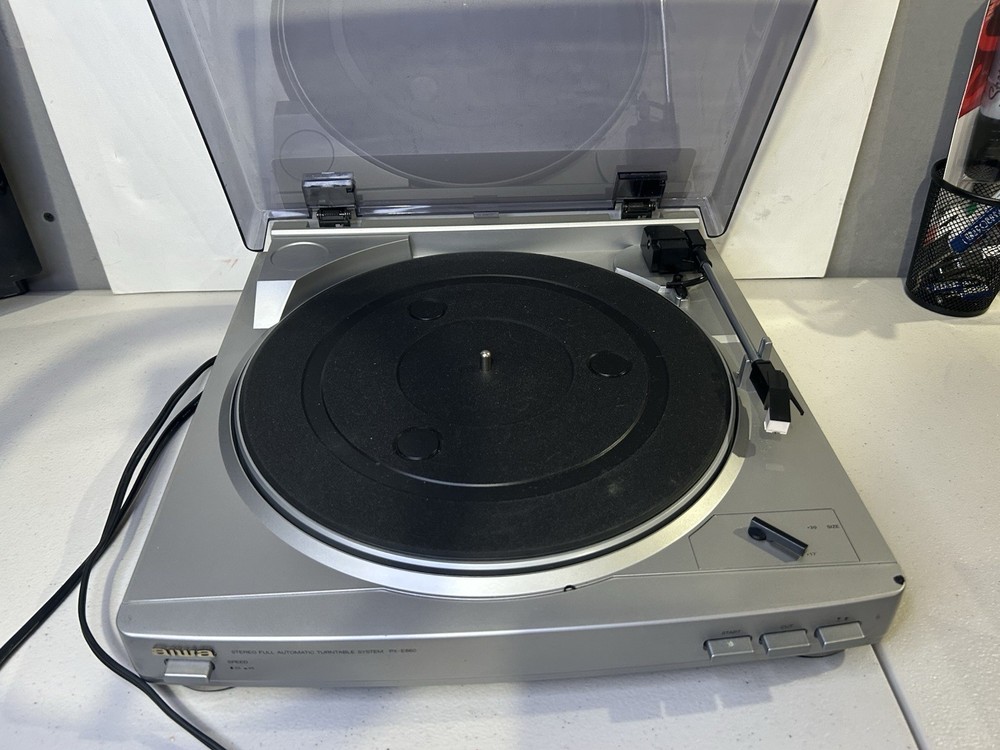 Aiwa PX-E860U Stereo Turntable System Tested Great Working Condition