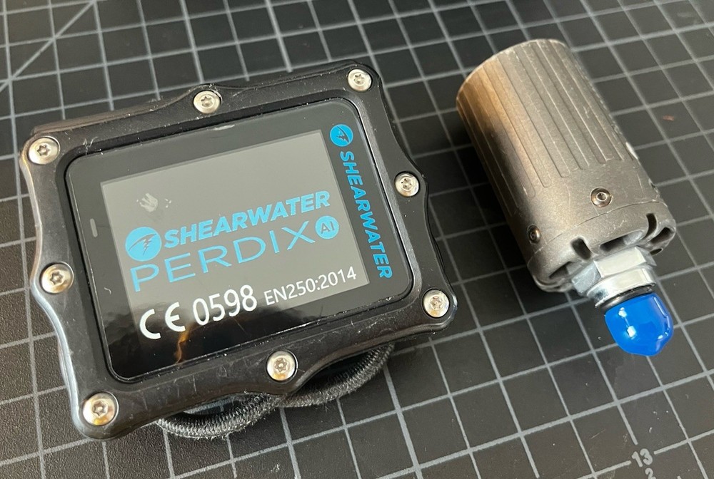 Shearwater Perdix AI Dive Computer with Transmitter