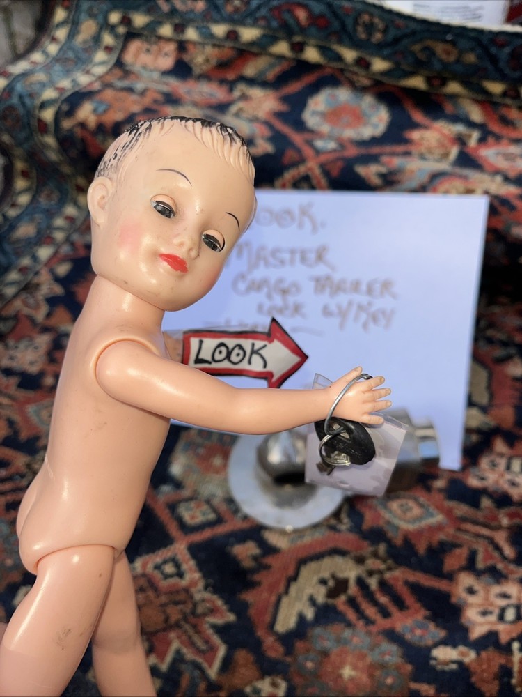 Master Lock Cargo Trailer Coupler Lock Model 377 With Key Used Works Nicely
