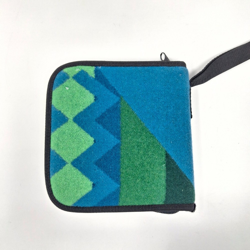 Pendleton Wool CD/DVD Storage Case Zip Southwest Aztec Print Holds 12 Discs