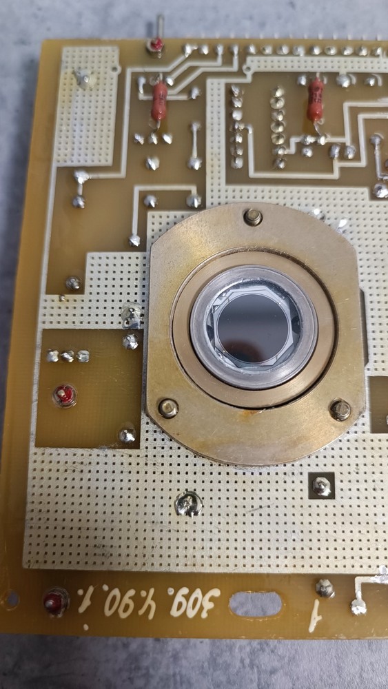 Photoreceiving module (optical sensor) on photodiode FD288B.