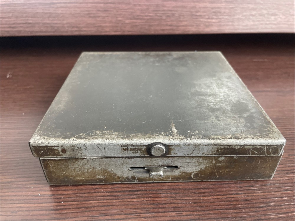 Erick Miracle Point Model 900 Magnetic Base Center Finder With Case