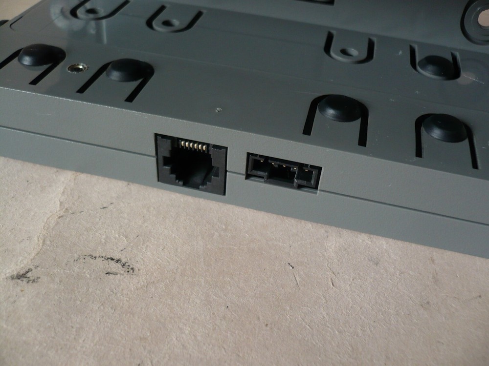 SMART Tech Assembly Extended Connect Panel for UX60/UF75 Projector 20-01169-20