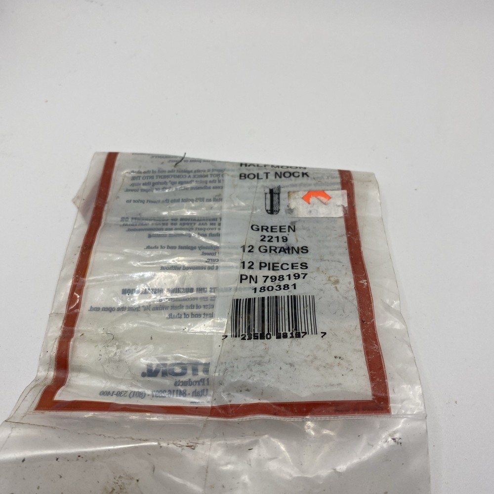 Easton Archery Half Moon Nock  9 Pack (12 Grains)