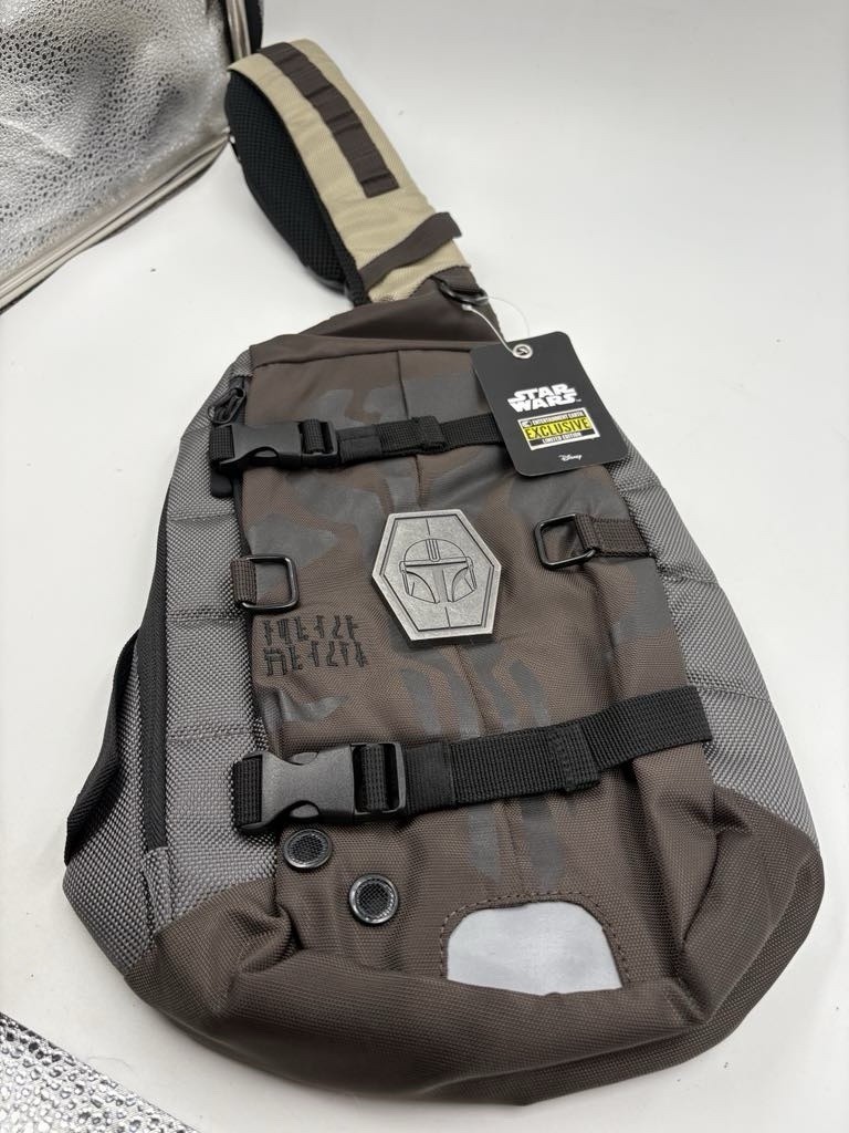 Star Wars: The Mandalorian - Sling/Hip Bag "New"