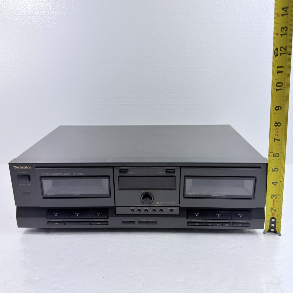 Vintage Technics Stereo Double Dual Cassette Deck Model RS-TR252 POWERS ON/READ