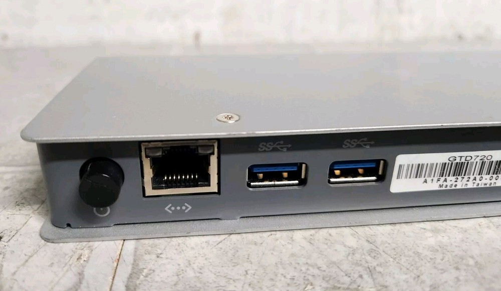 IOGEAR GTD720 Thunderbolt 2 Docking Station NO POWER ADAPTER