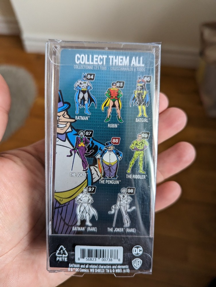 FiGPiN #88 DC Classics Penguin ***Locked*** - Hard Case 1st Edition