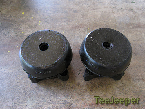 2 x new Mount Resilient Engine Front Jeep M151 A1 A2