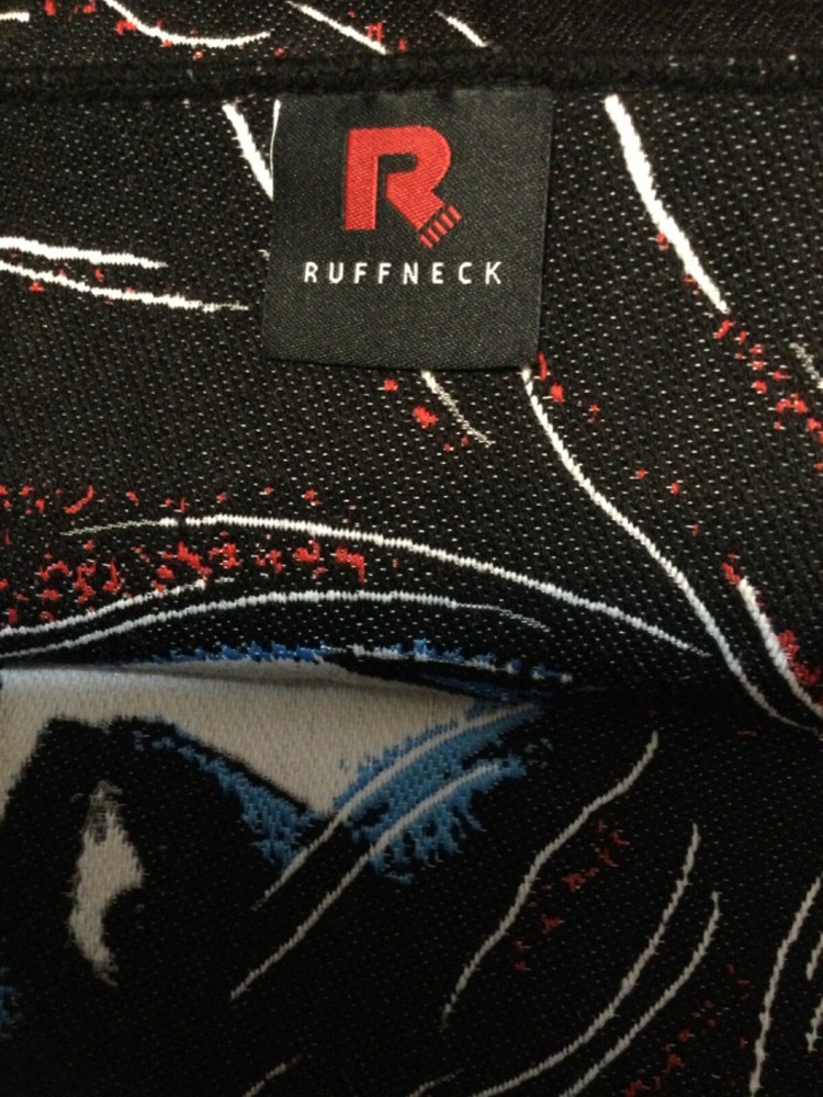 OFFICIAL KISS SCARF NEW YORK CITY NYC FINAL SHOWS POP UP MSG THE GARDEN RUFFNECK