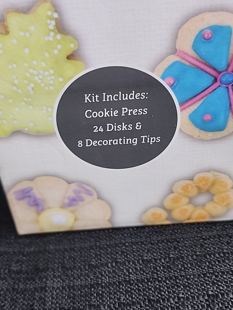 Cookie Press with 24 Disks & 8 Decorating Tips Tovolo Elements (SMBI)