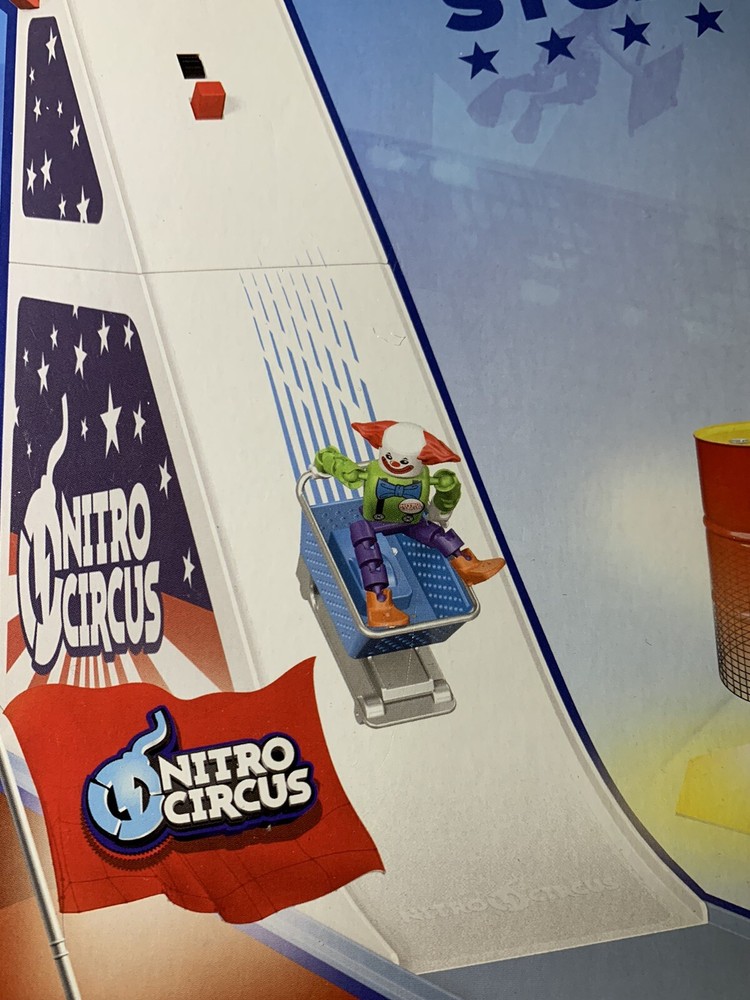 Hexbug The Circus Gigantaramp With 3 Charactors