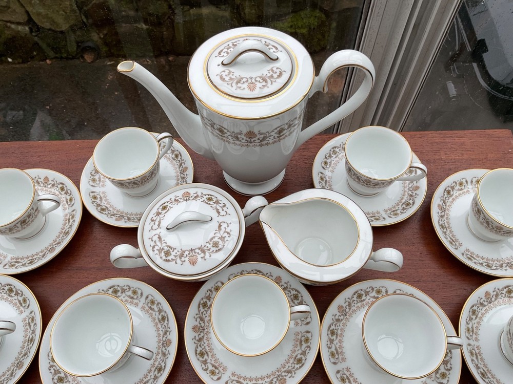 Noritake Westbury 6952 Complete Coffee set. 27Pc Tea set. Demitasse cups