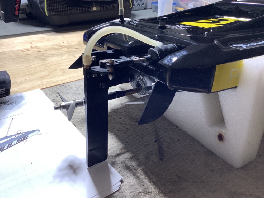 Proboat Impulse 31" RTR 6s