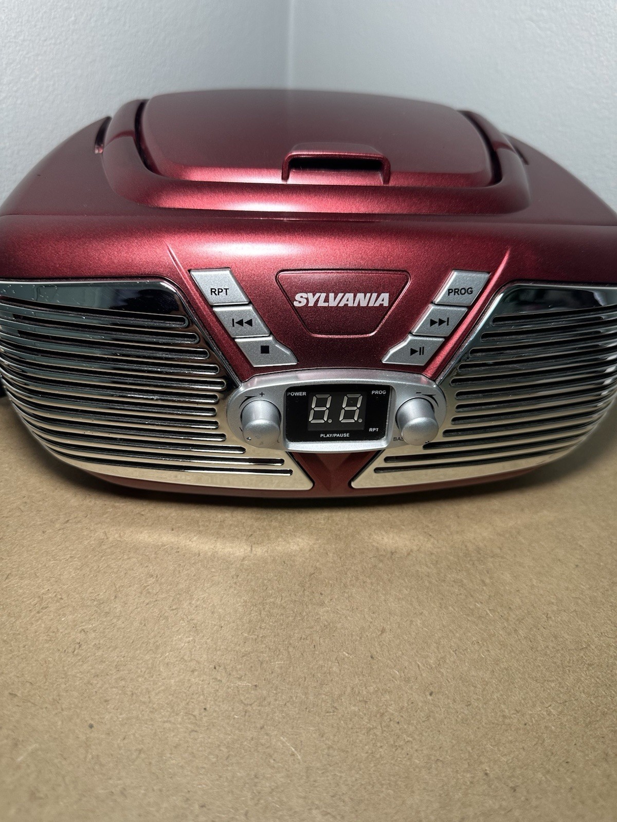 SYLVANIA SRCD211 Red Portable CD Boombox AM/FM Radio CD Player AUX In