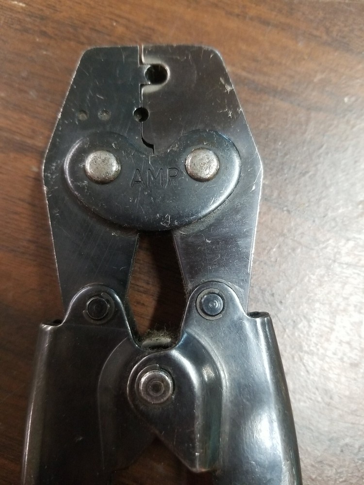 AMP 69477-2-G BNC Crimping Tool