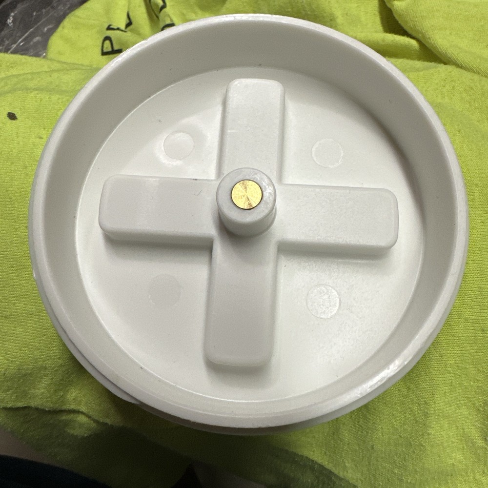 4 “Dia. Recessed Poly Plugin.