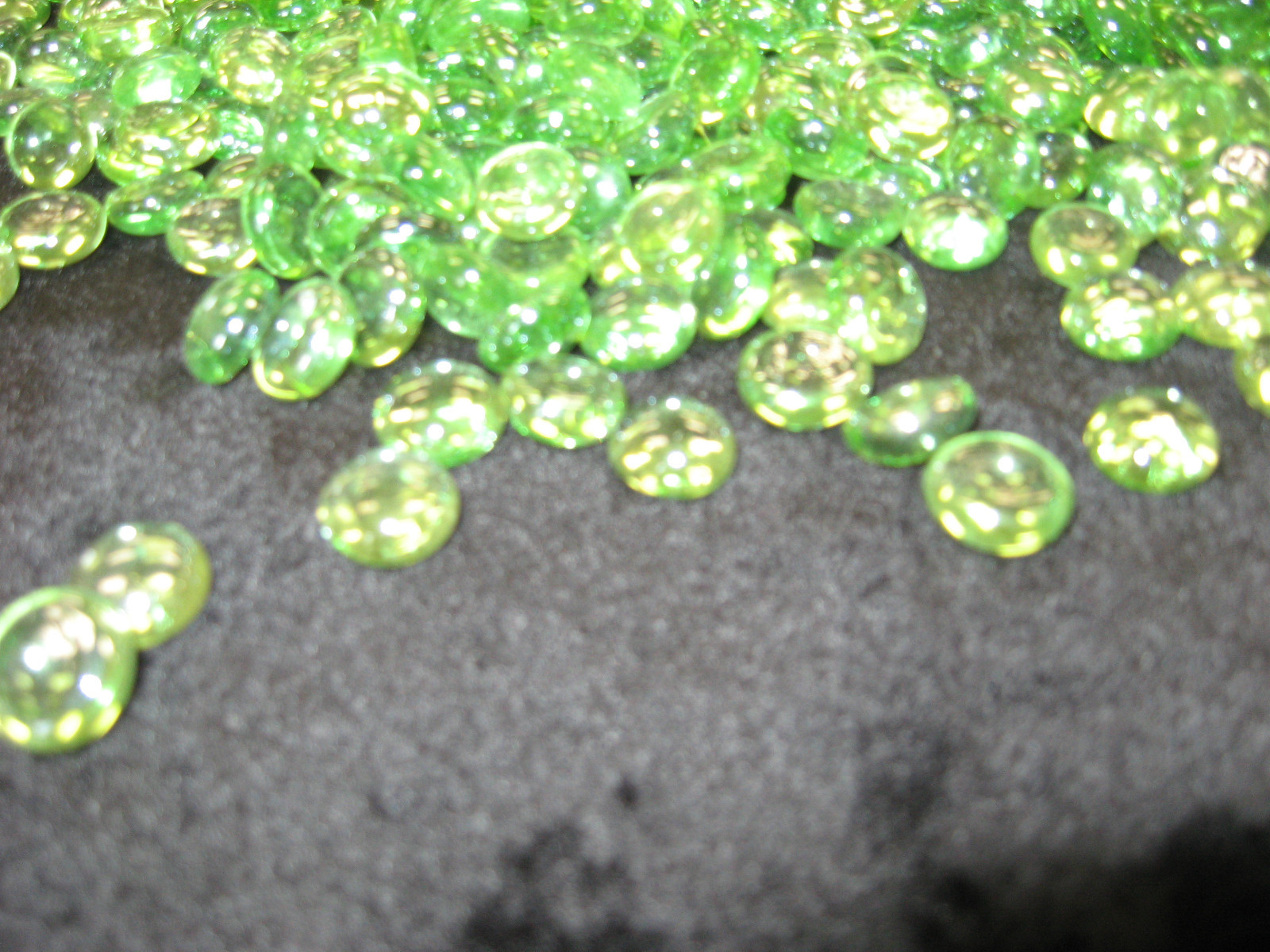 Light Green Pebble Bead Fire glass for your fireplace or fire pit GLP-Green