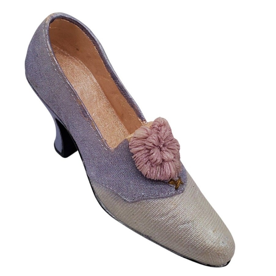 Shoe Figurine - 2"
