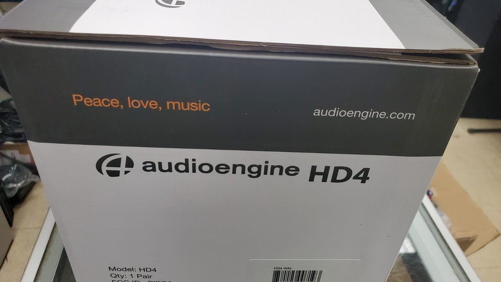 AUDIOENGINE HD4 Premium Wireless Speaker System