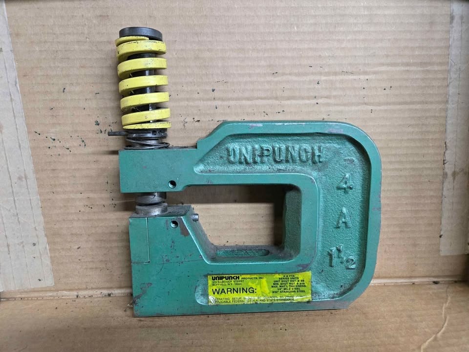 Uni Punch C-Frame 4 A 1  1/2