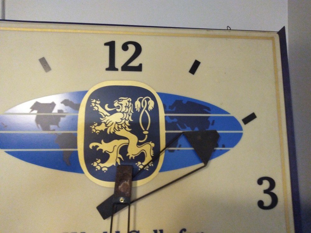 Lighted Lowenbrau Vintage Clock