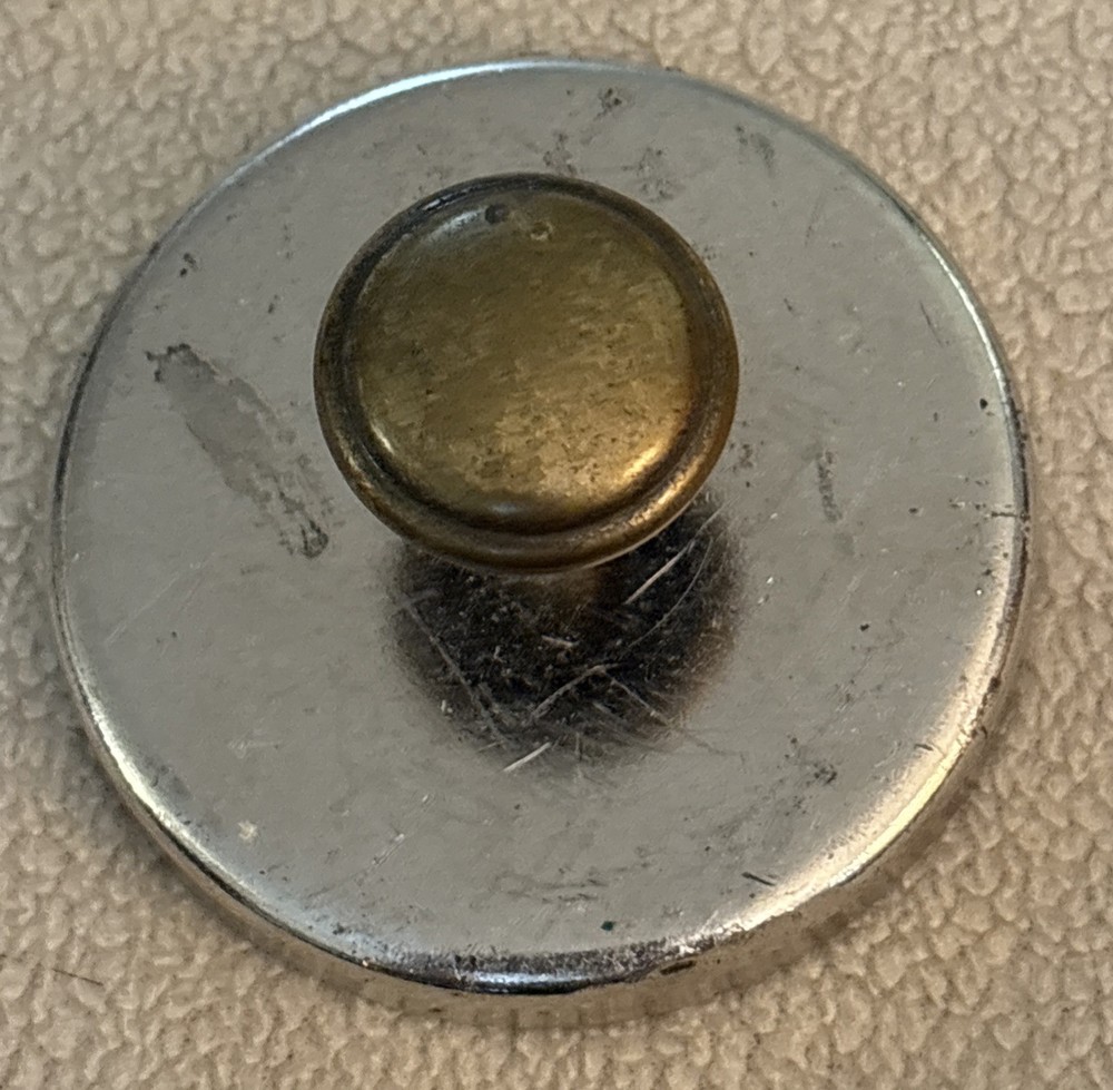Vintage Heavy Duty Flat Magnet / Stud Finder?