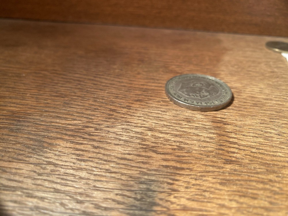 Rare Error 50PTAS Low Mintage Excellent Condition Side Engraving Error